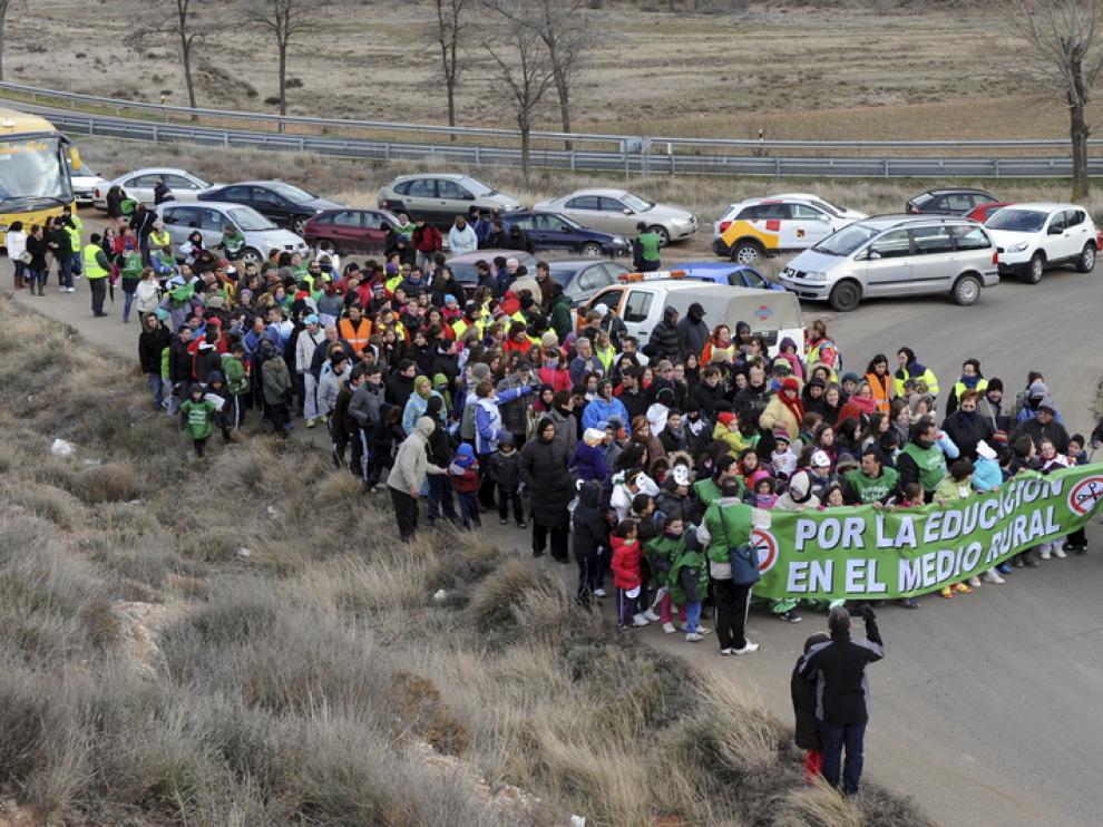 Foto de archivo. Marcha por la educación rural en en Teruel
