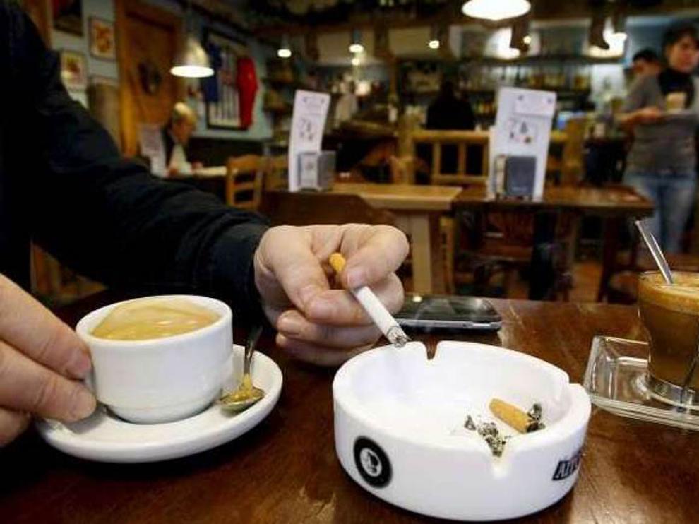 La Ley Antitabaco no ha modificado la asistencia a bares, cafeterías y restaurantes