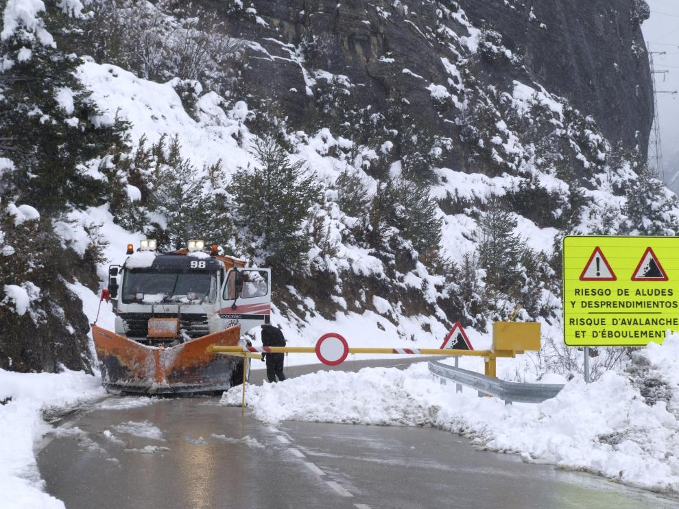 Carretera del balneario de Panticosa