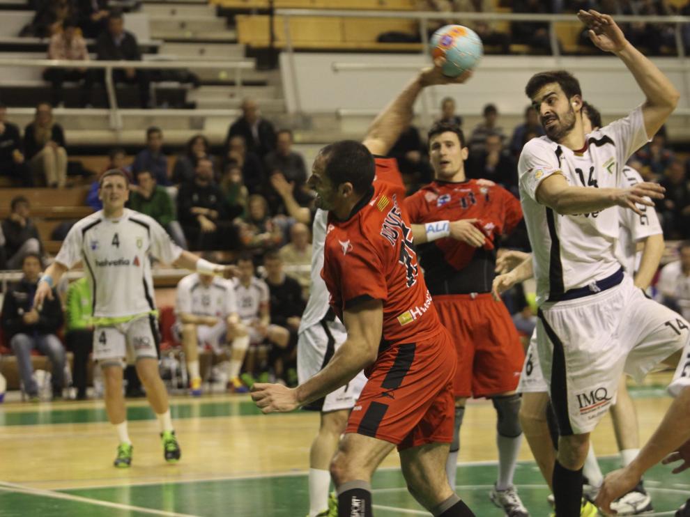 Imagen de archivo de un encuentro del Balonmano Huesca