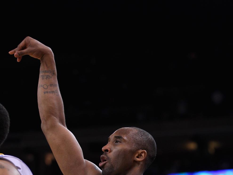 Kobe Bryant, jugador franquicia de los Lakers, se perderá el resto de la temporada por lesión