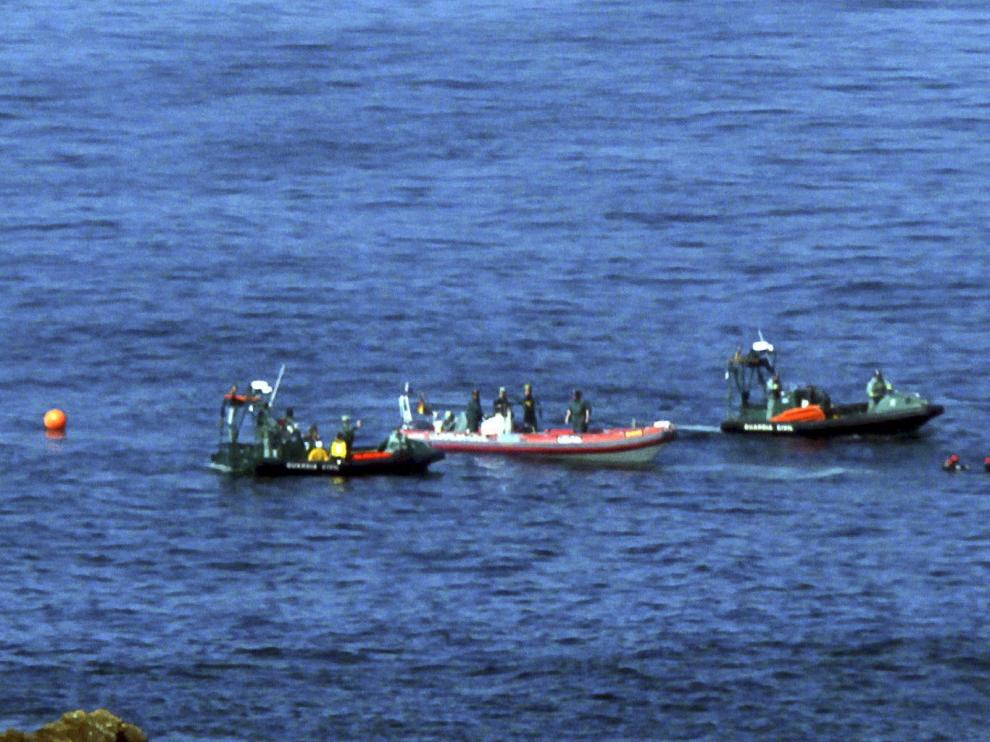 Labores de rescate de los cadáveres del Santa Ana