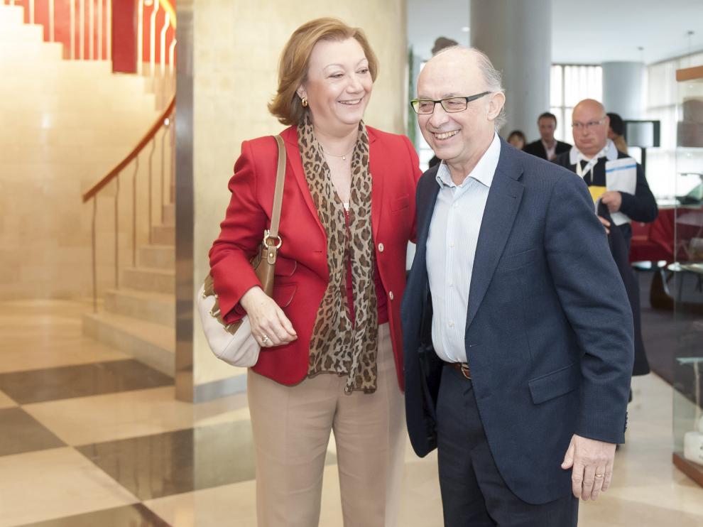 La presidenta Rudi y el ministro Montoro