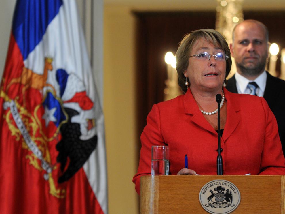 La presidenta de Chile, Michelle Bachelet, ha decretado el estado de catástrofe cinco horas después del terremoto.