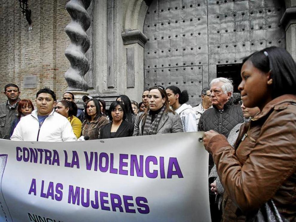 Concentración en contra de la violencia machista