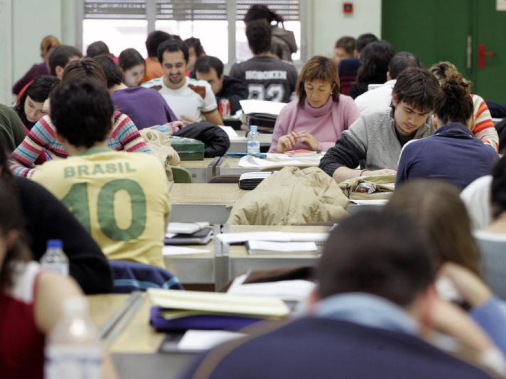 La parte variable de las becas ha caído hasta un 50%