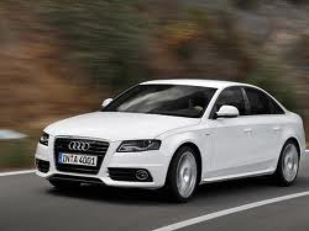 Audi A4 S Line: un plus de equipamiento