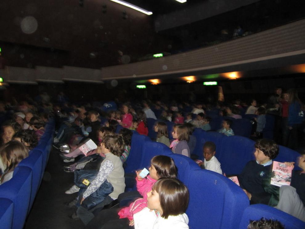 Interior de una sala de cine zaragozana