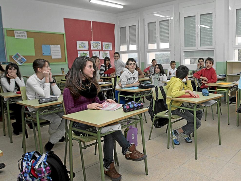 Educación convoca 210 plazas para profesores de alumnos de secundaria