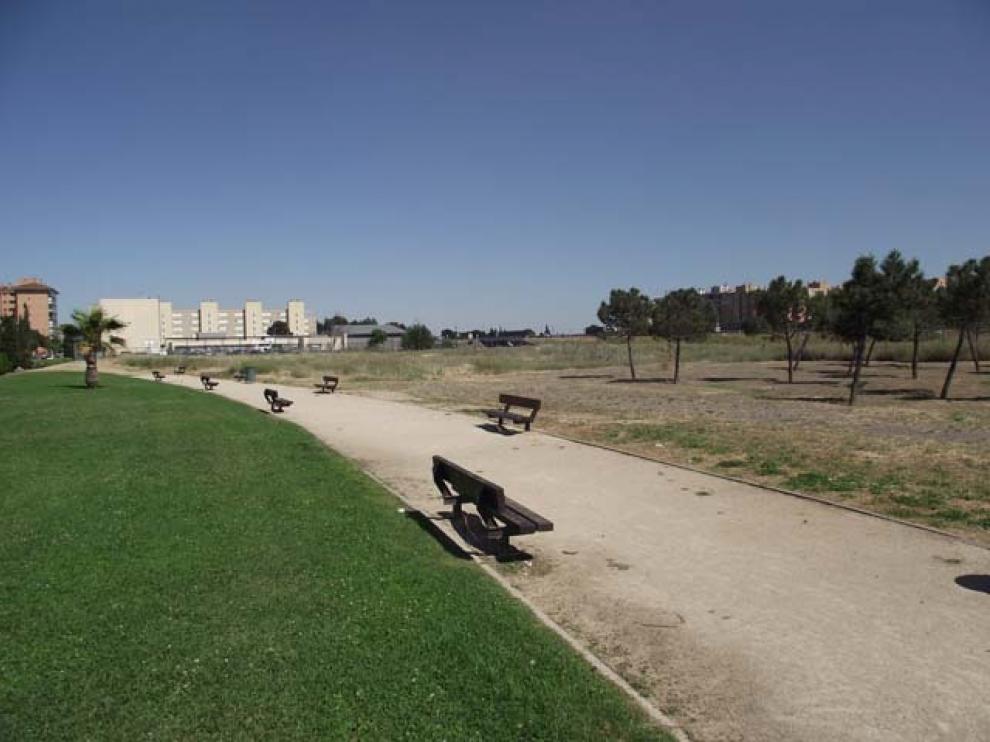 Lugar en el que se están haciendo los huertos, antes de las obras