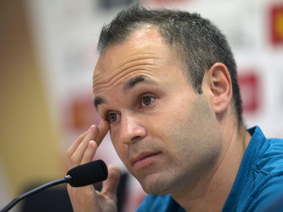 Iniesta quiere dar una alegría a la afición