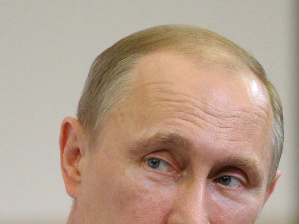 Putin: "Ucrania está al borde la guerra civil"