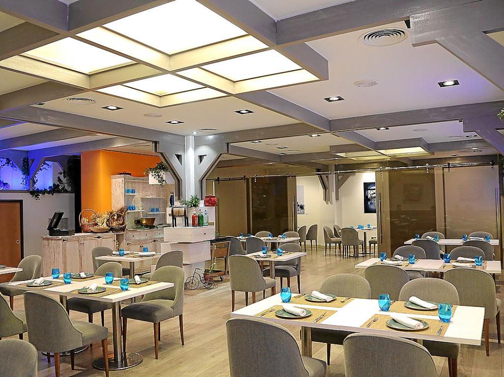 La remozada y acogedora sala del restaurante Vetula de Zaragoza