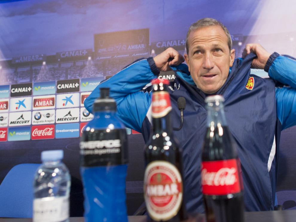 Víctor Muñoz, en una rueda de prensa