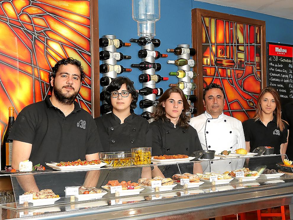 Juan Luis Gonzaga, Ana Gonzaga, Jorge Conde, Marcos Dedieu, Cristina Óprea y David Fernández