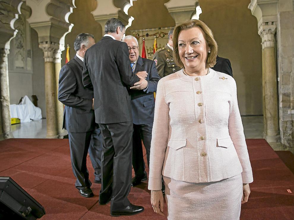 La presidenta de Aragón, Luisa Fernanda Rudi, tras pronunciar su discurso del Día de San Jorge