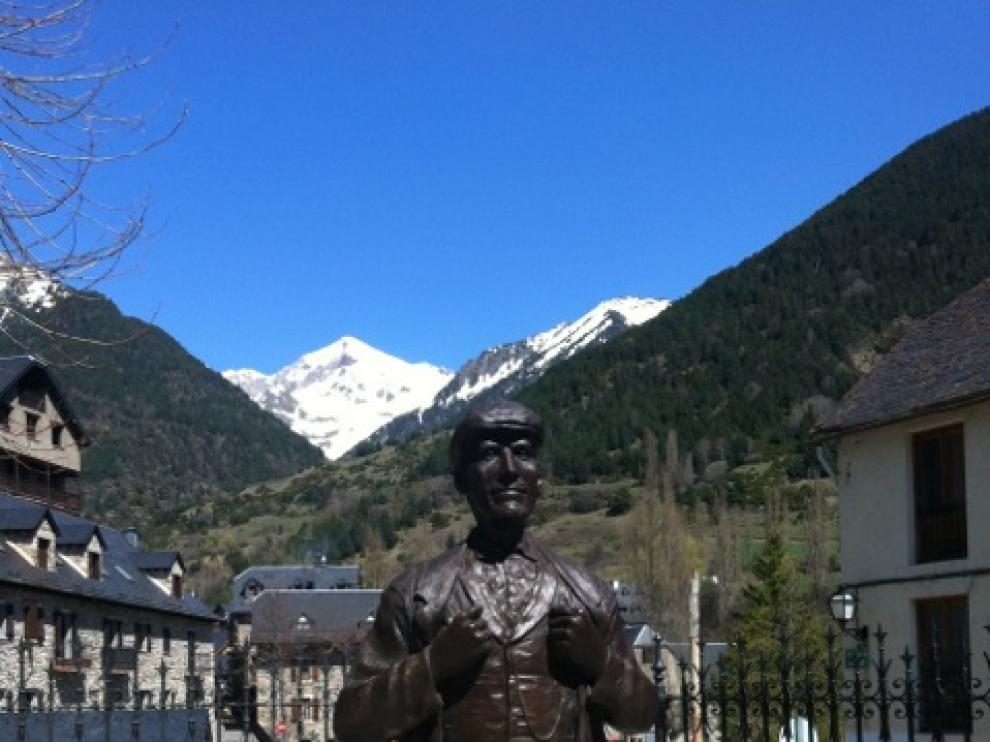 Estatua de Fermín Arrudi