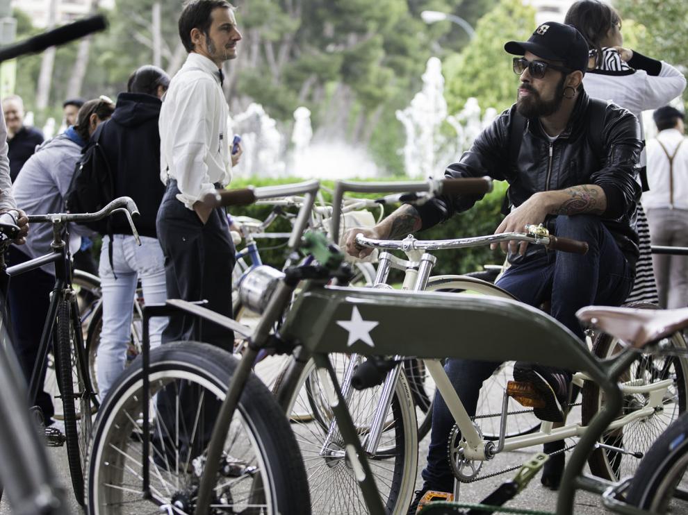 Bicis clásicas y antiguas con espíritu y aire modernos