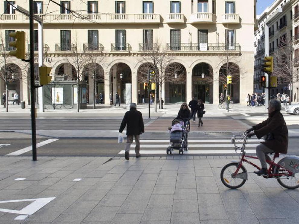 Pedalea solicita que las bicicletas circulen por la plataforma del tranvía