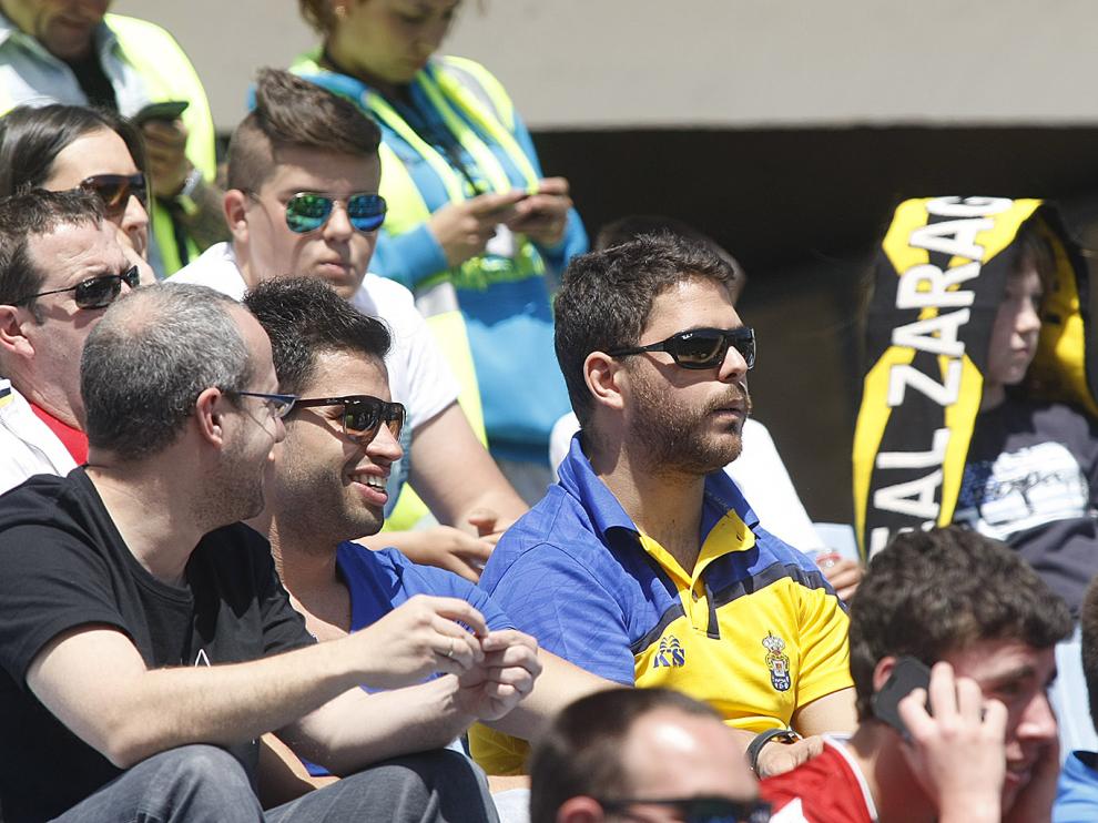 La afición en la Romareda