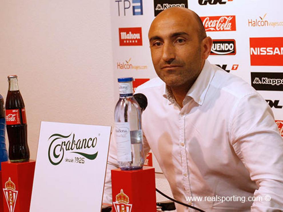 Abelardo, durante su presentación