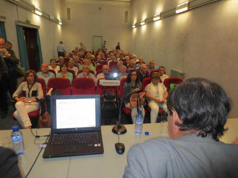 Un momento de la conferencia en Monzón