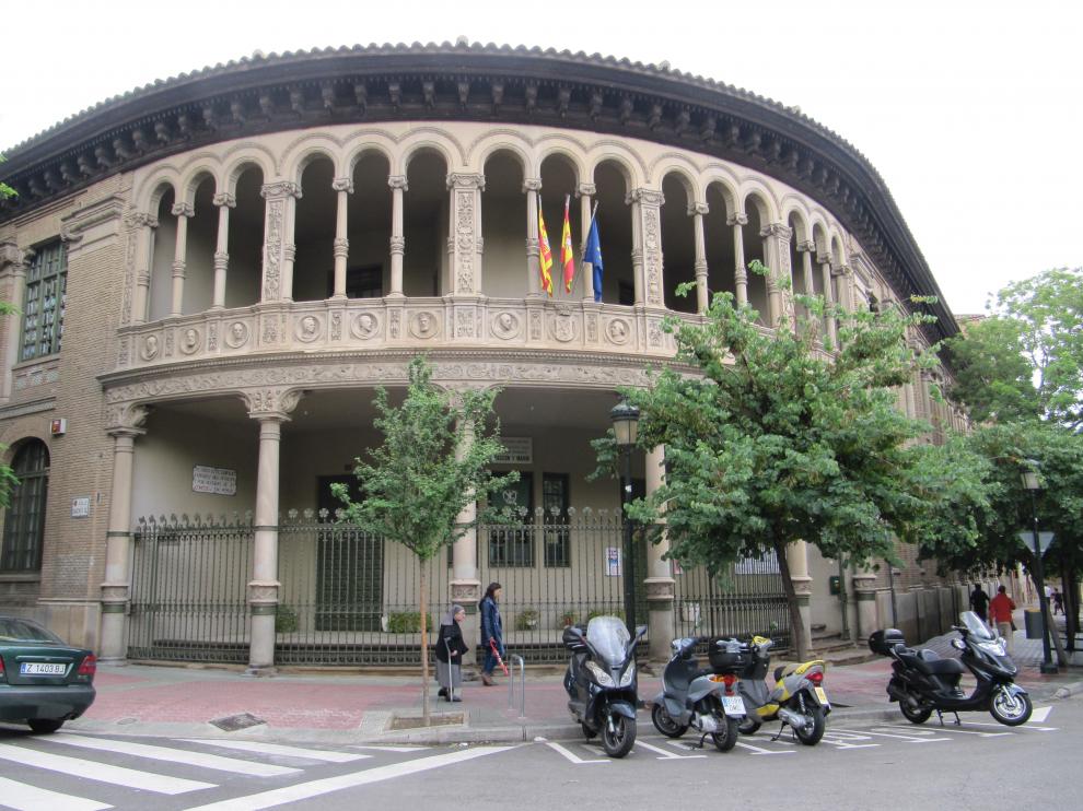 Colegio Gascón y Marín, donde un grupo de padres se oponen a la prueba