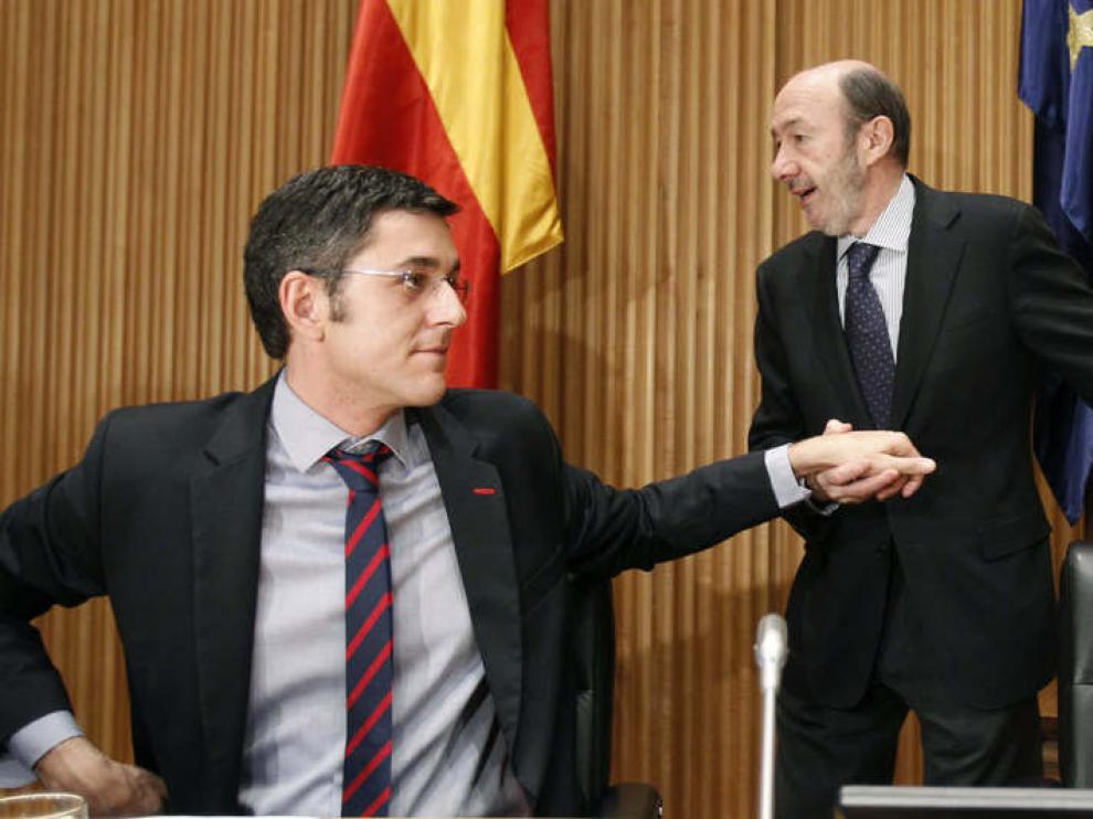 Eduardo Madina en una imagen de archivo junto a Rubalcaba