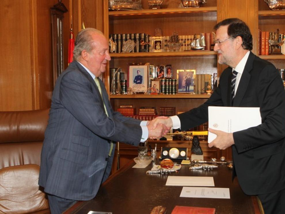 Abdica el rey Juan Carlos I