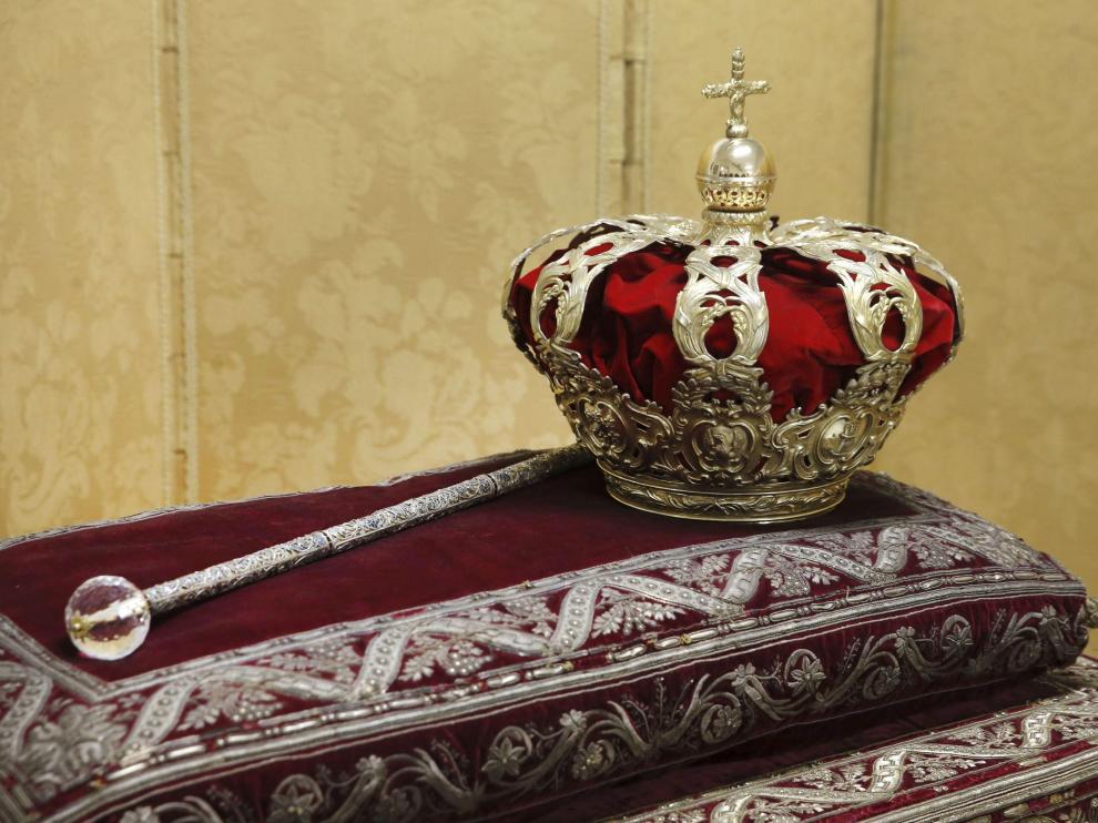 Cetro y corona real española