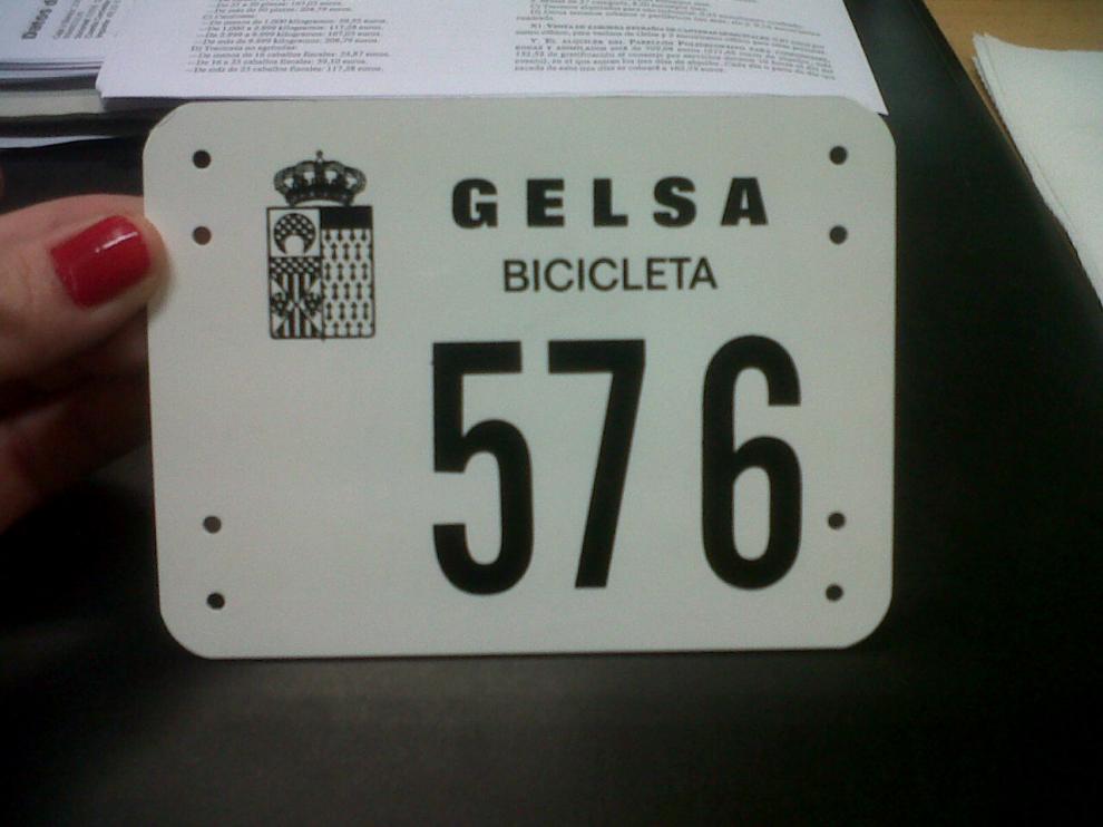 Gelsa todavía ofrece a sus vecinos matrículas para las bicicletas