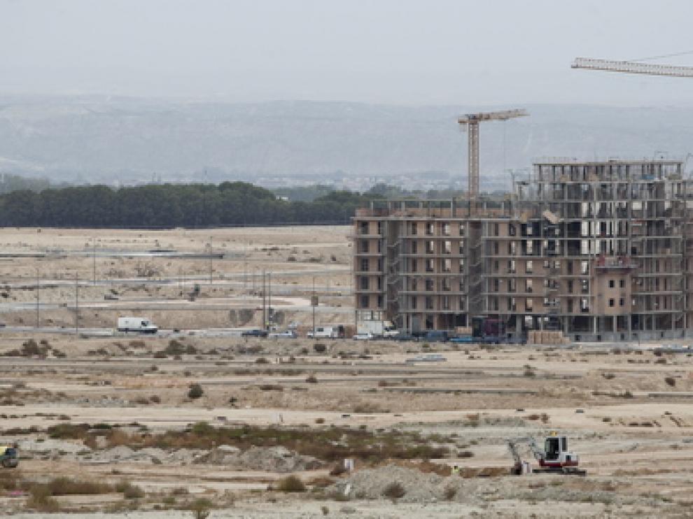 Un edificio en construcción en Zaragoza