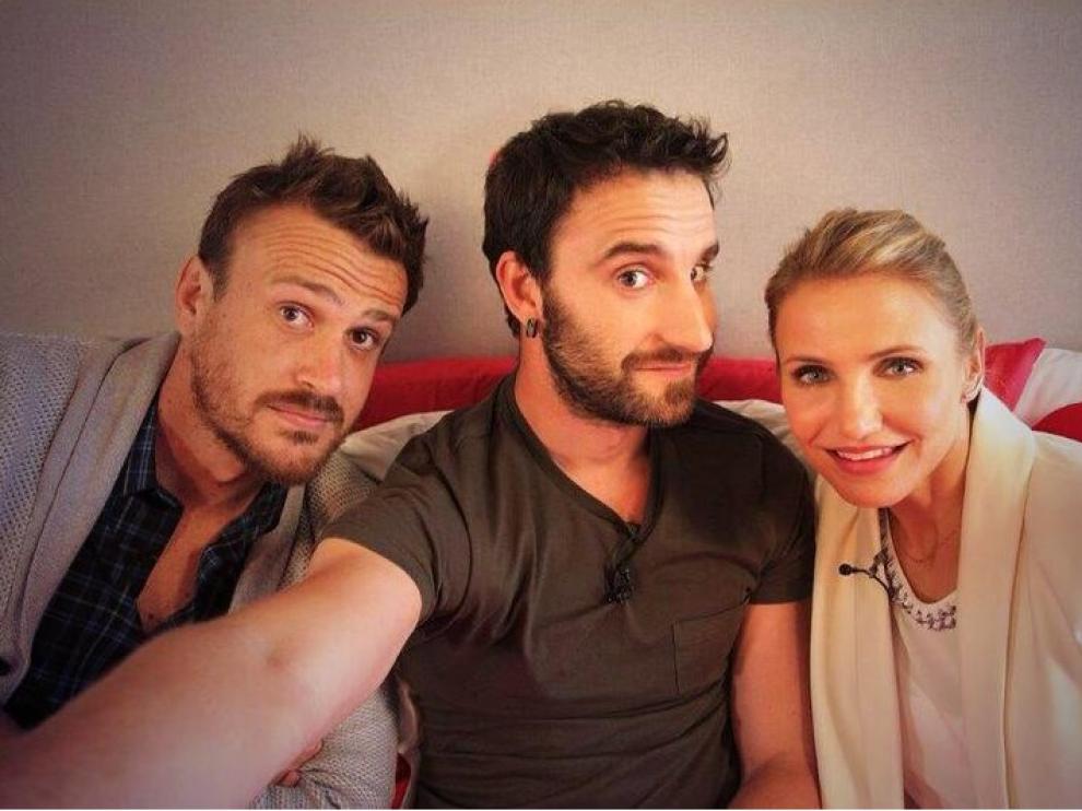 Dani Rovira junto a Cameron Díaz y Jason Segel
