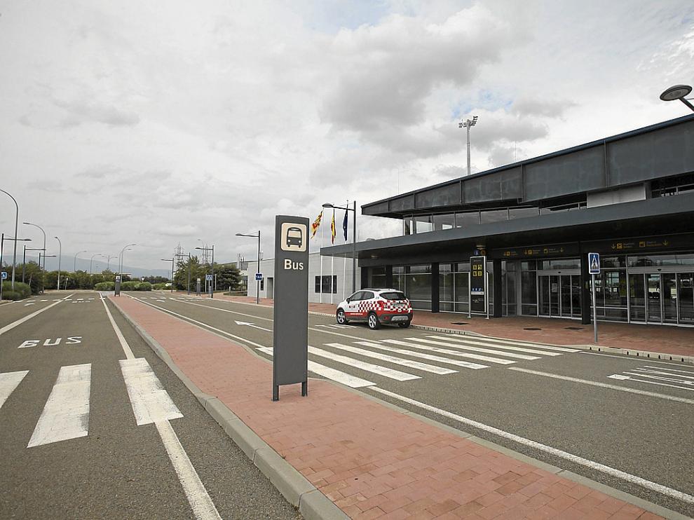 Huesca-Pirineos ofrece desde hace varios años la imagen de un aeropuerto casi fantasma.