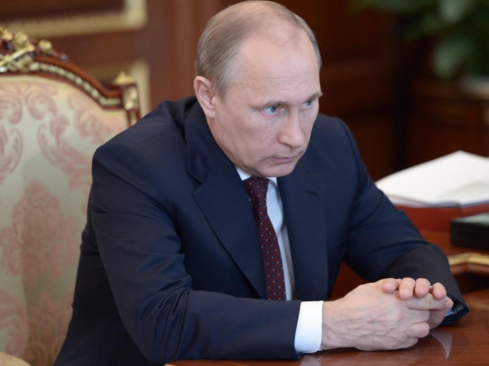 Rusia apoya la ley que concede tres años de autogobierno a los rebeldes prorrusos en Ucrania
