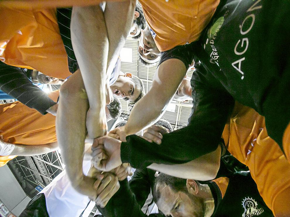 El BM Aragón, durante un partido