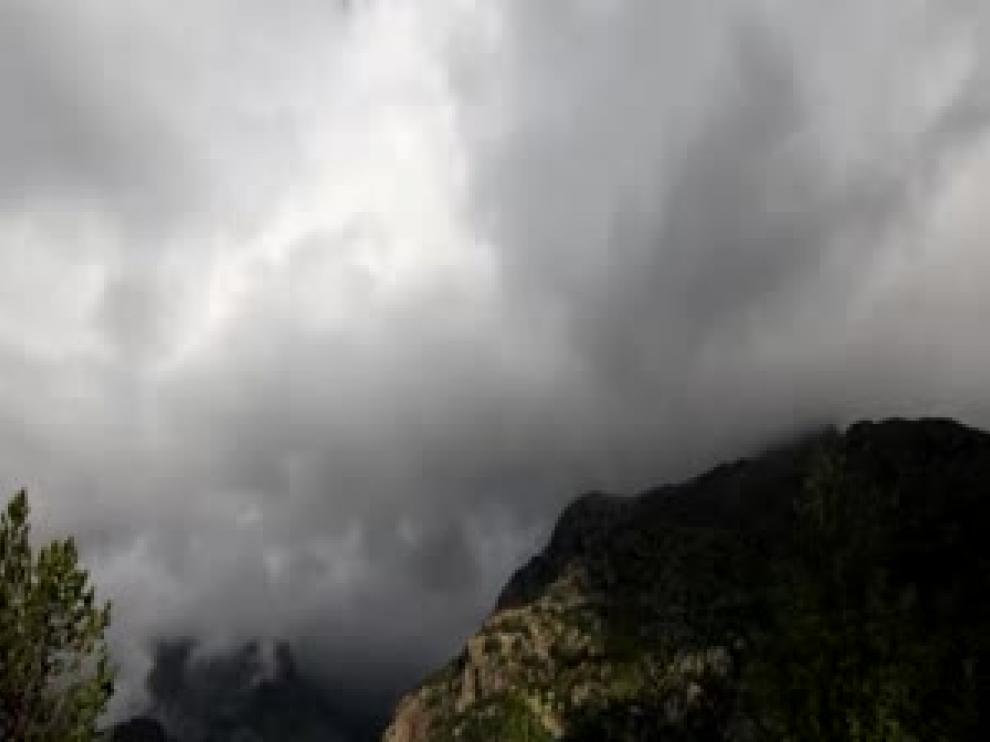 Nubes en Llanos del Hospital