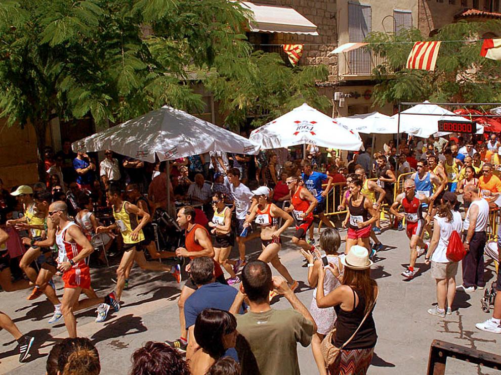 Una agotadora carrera en Maella para celebrar el día de San Lorenzo