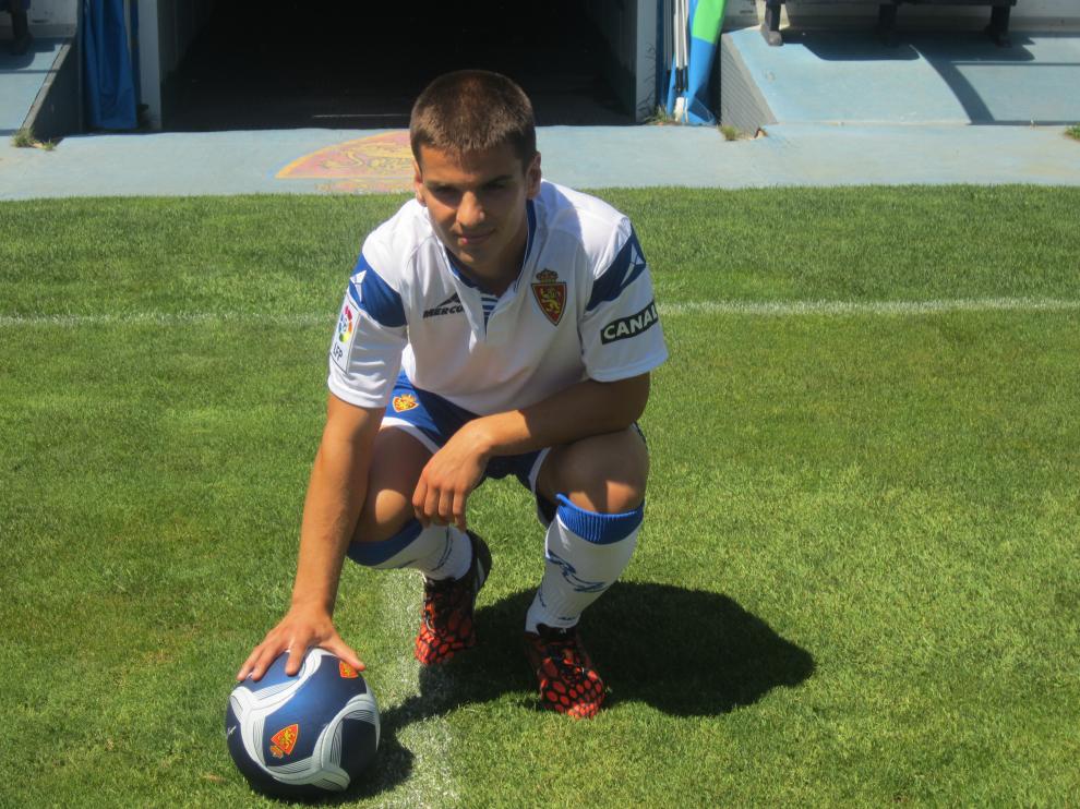 Ruiz de Galarreta, posando en la Romareda
