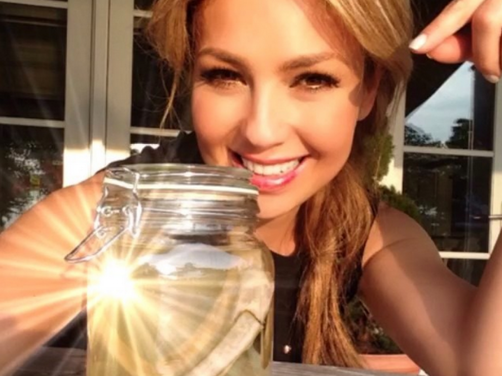 La foto en la que Thalia mostró sus supuestas costillas