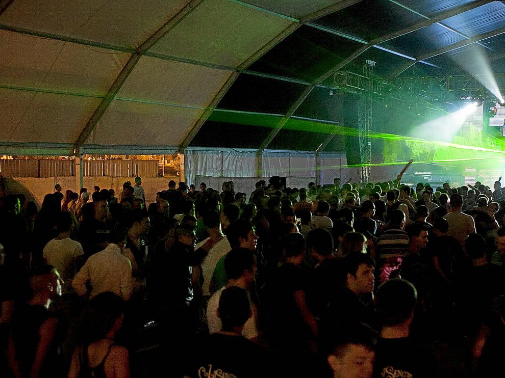 Carpa en el Espacio Z de Valdespartera