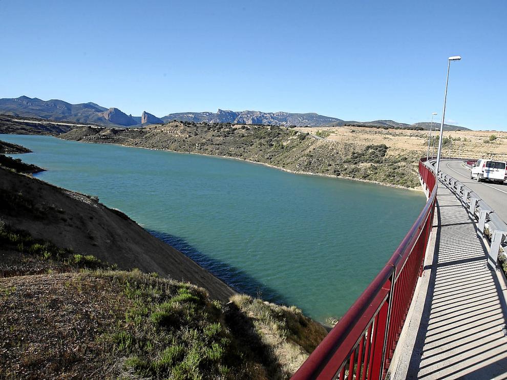 La presa de Montearagón.
