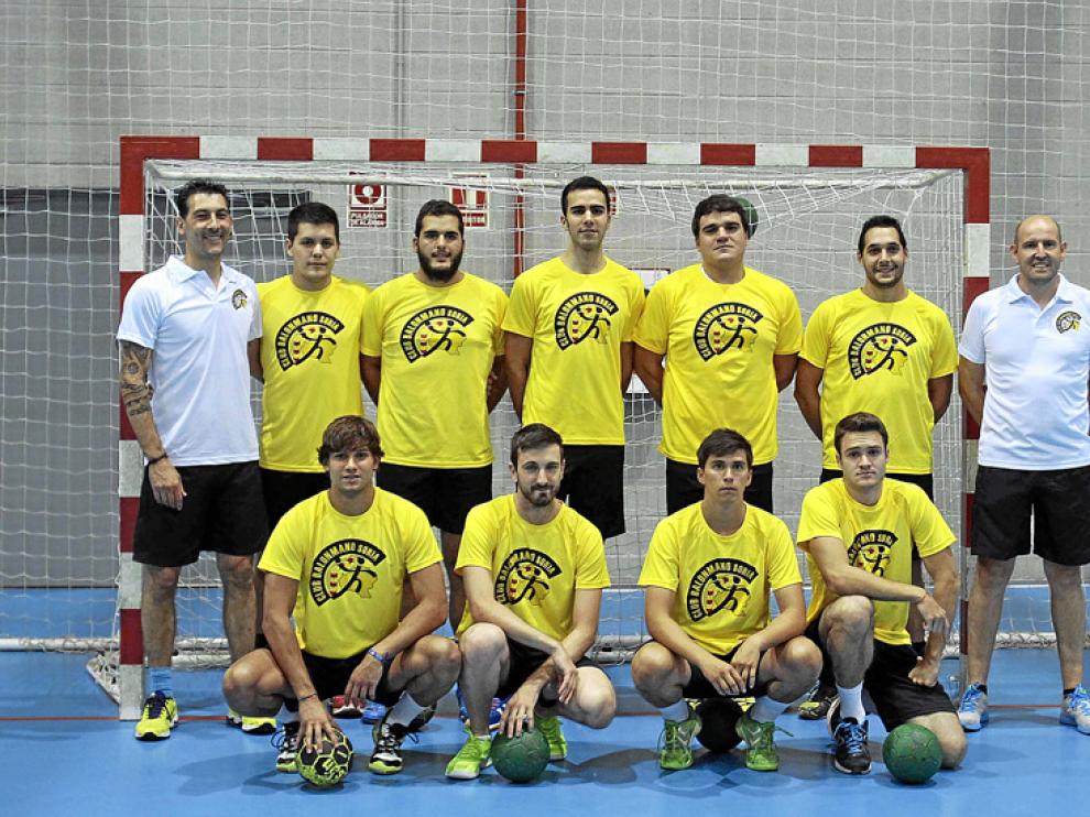 Los efectivos del Aranga BM que empezaron a entrenar este lunes