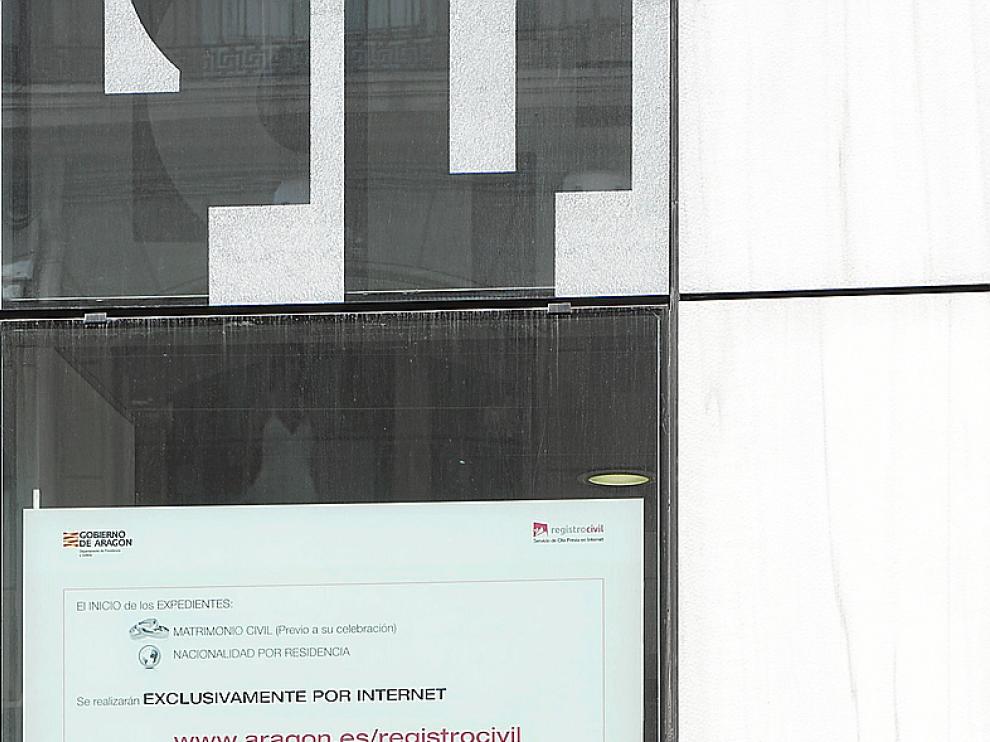 Registro Civil de Zaragoza, en la calle de Alfonso I.