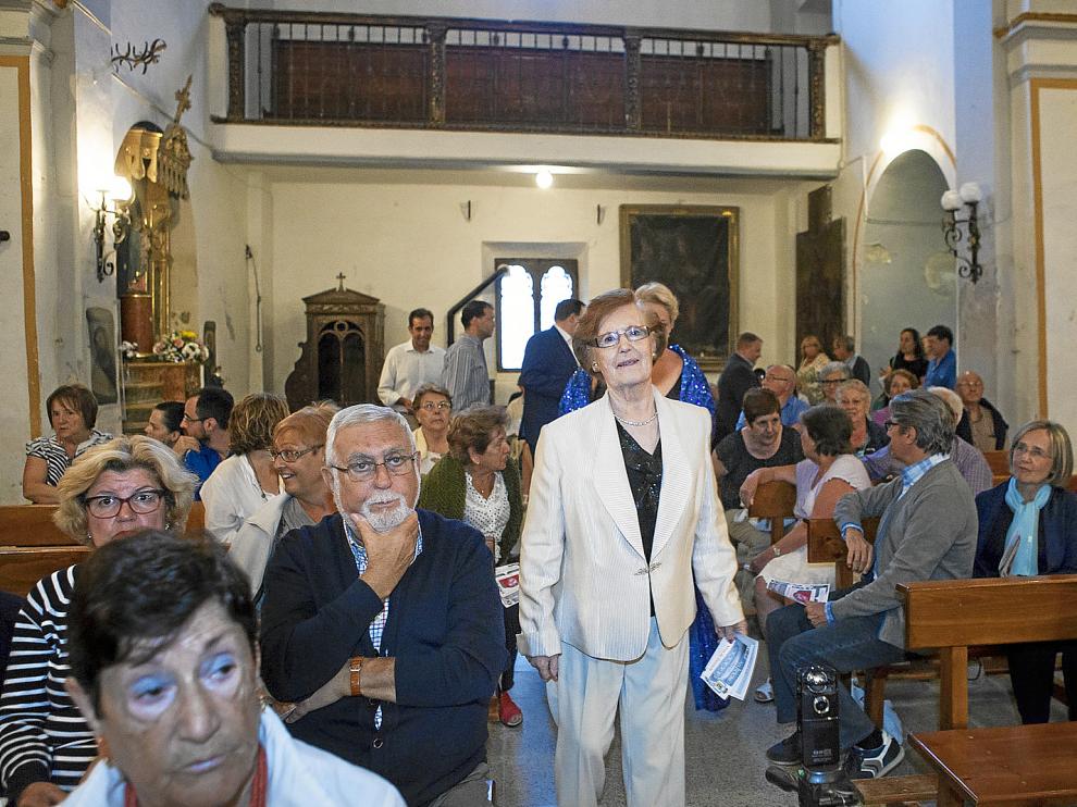 Cecilia Giménez ayer, en la iglesia del santuario, adonde acudió a celebrar los dos años de la publicación de la noticia.