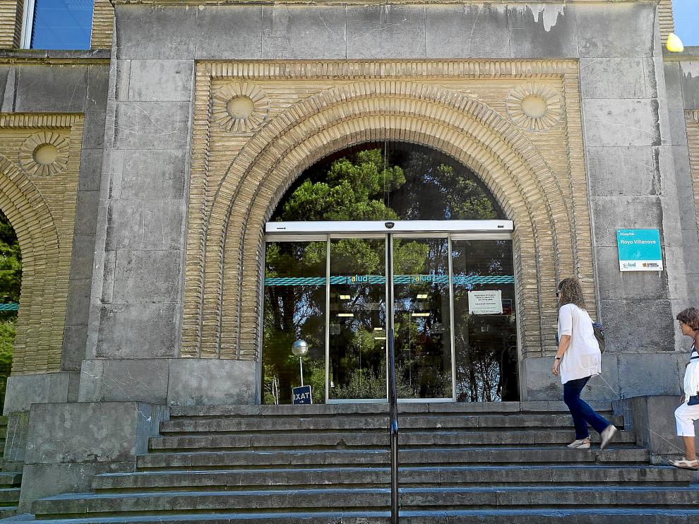 El paciente está ingresado en un ala de la cuarta planta del hospital Royo Villanova.