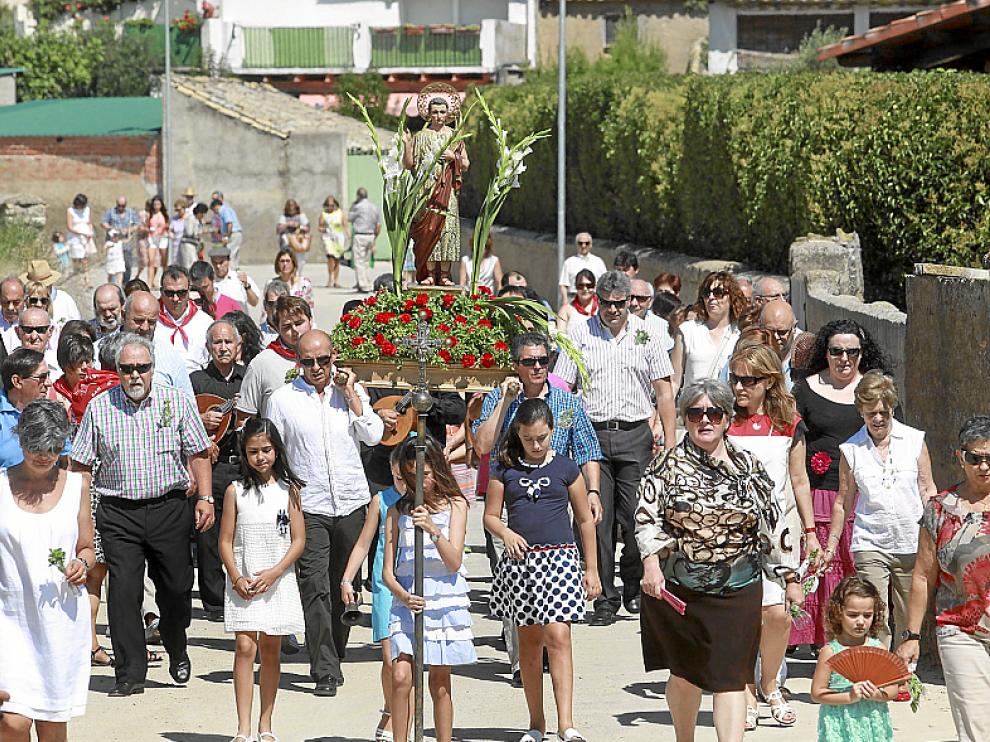 San Ginés salió en procesión hasta la ermita de la virgen.