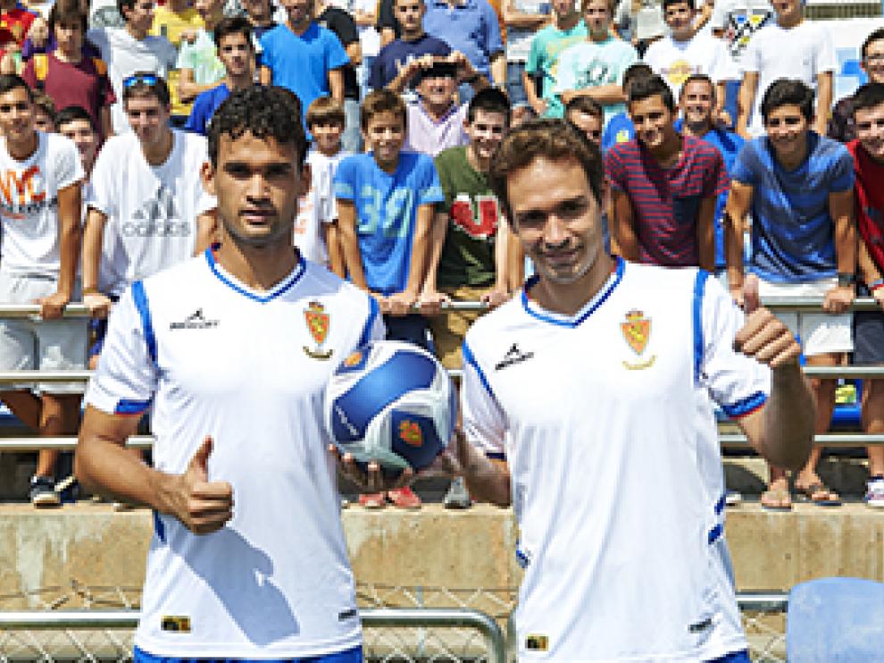 Willian José y Lolo en su presentación