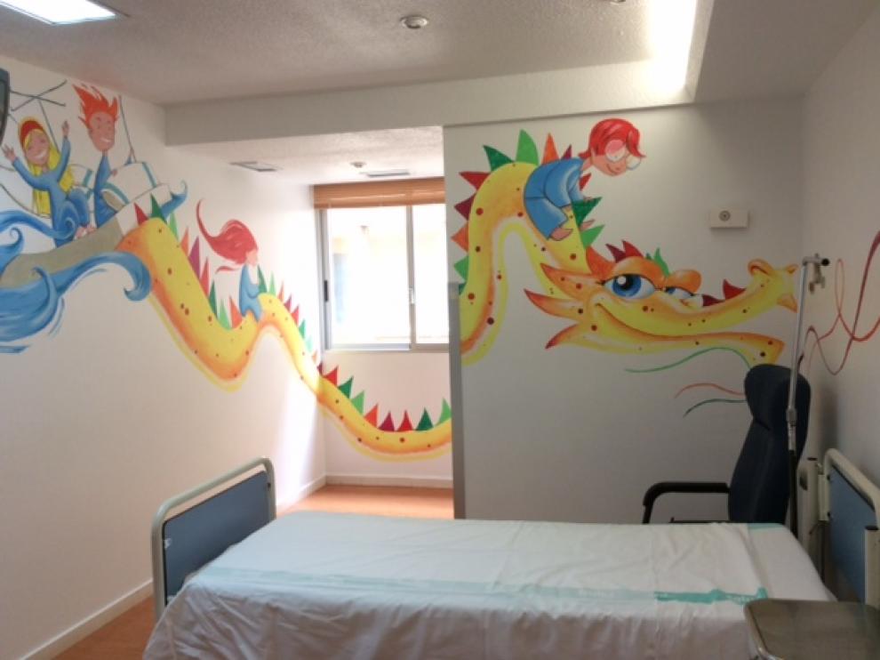 Una habitación pintada por 'Believe in Art' en el Hospital Infantil de Zaragoza.