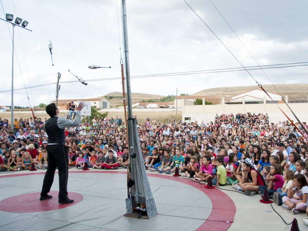 Actuación durante el Festival de Artes Escénicas Gaire, en Pancrudo, Teruel